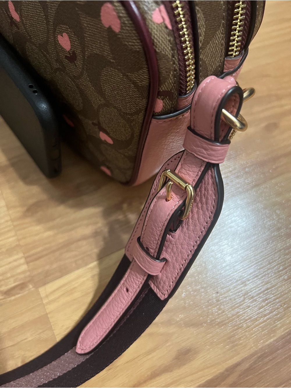 Coach 100% Authentic Brown Signature Heart Print Crossbody Bag (Valentines ) - Picture 7 of 13